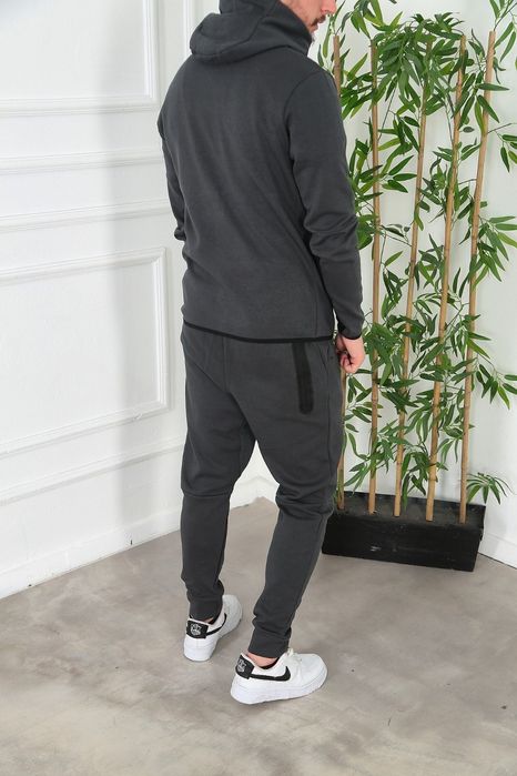 Nike Tech Fleece спортен екип активен джоб