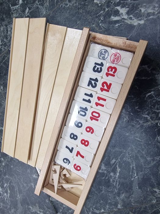 Joc Remi din lemn. Produs nou.