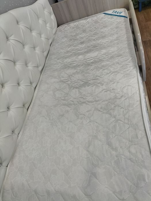 Продам кровать в отличном состоянии