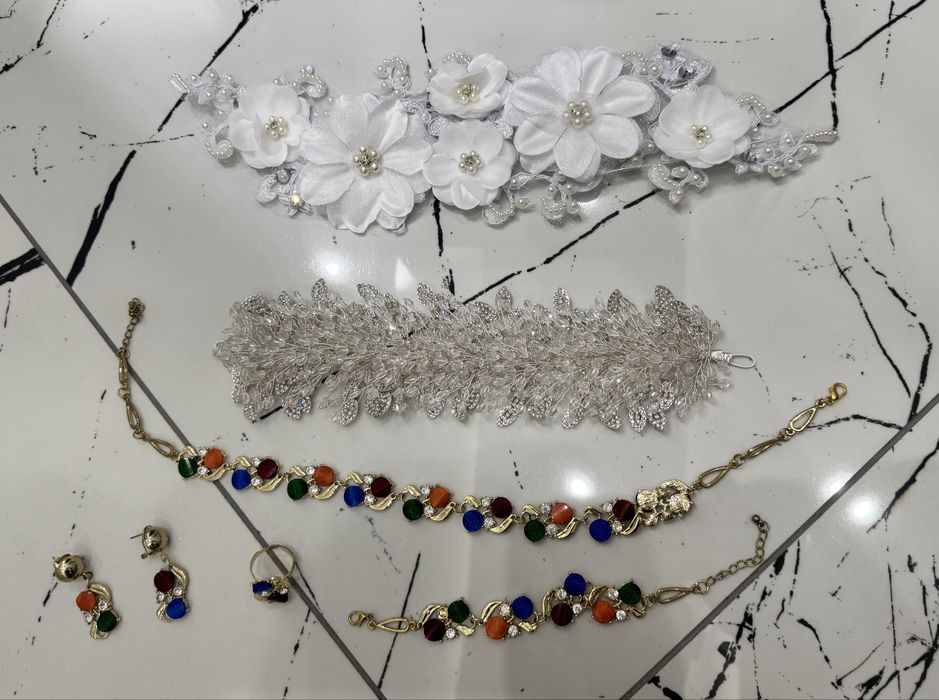 Луксозен комплект аксесоари – Елегантност и цвят в едно!