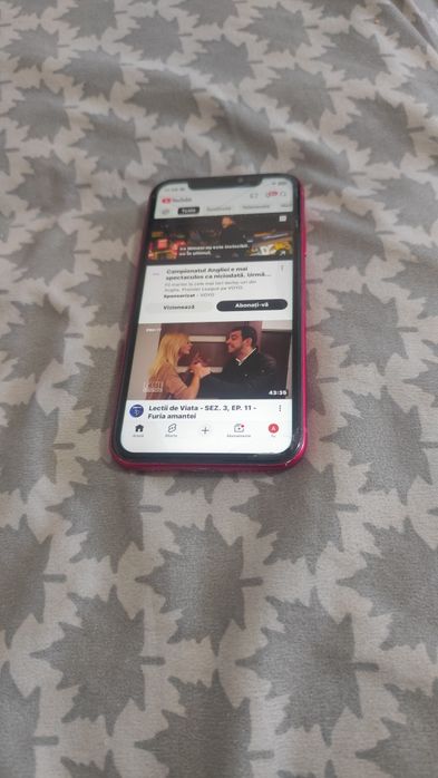 iPhone 11 product red