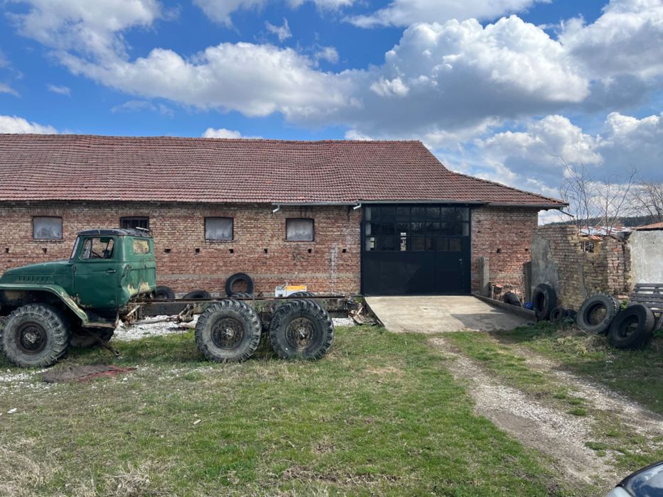 Продава се Склад в с. Балван, Област Велико Търново - 580 кв.м за 190 €/кв.м - Снимка #2