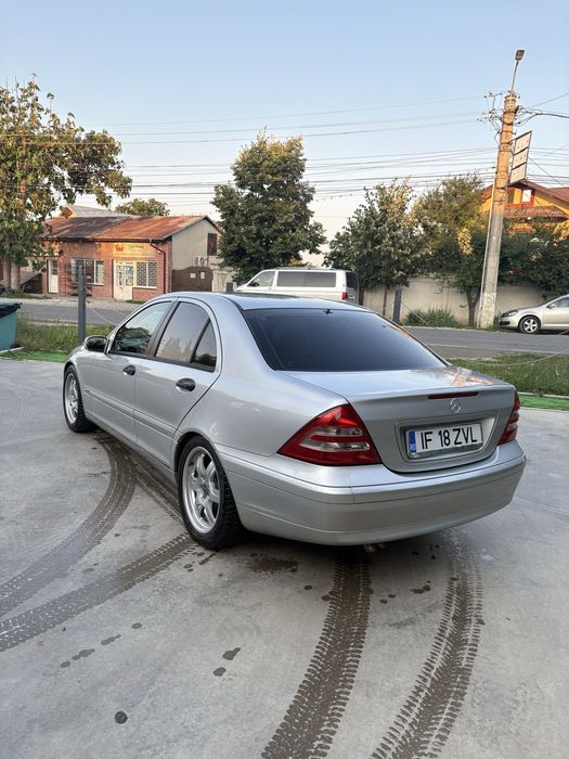 MERCEDES-BENZ E-Class 2004 — imagine 5