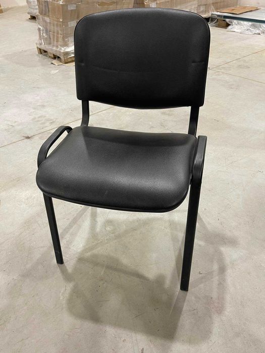 Офис и посетителски столове