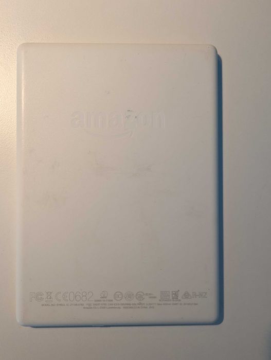 Kindle 8th Generation (2016) – perfect pentru citit fără oboseală