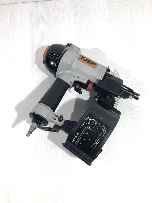 Pistol pneumatic pentru cuie 32-65 mm TJEP