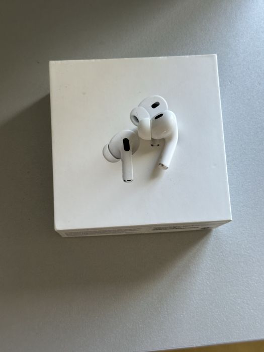 Продам правое ухо Airpods pro 2 A2698