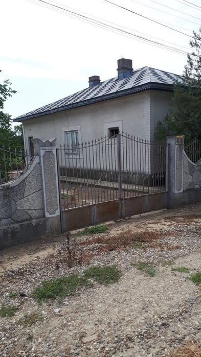 De vanzare casa+teren 3500mp