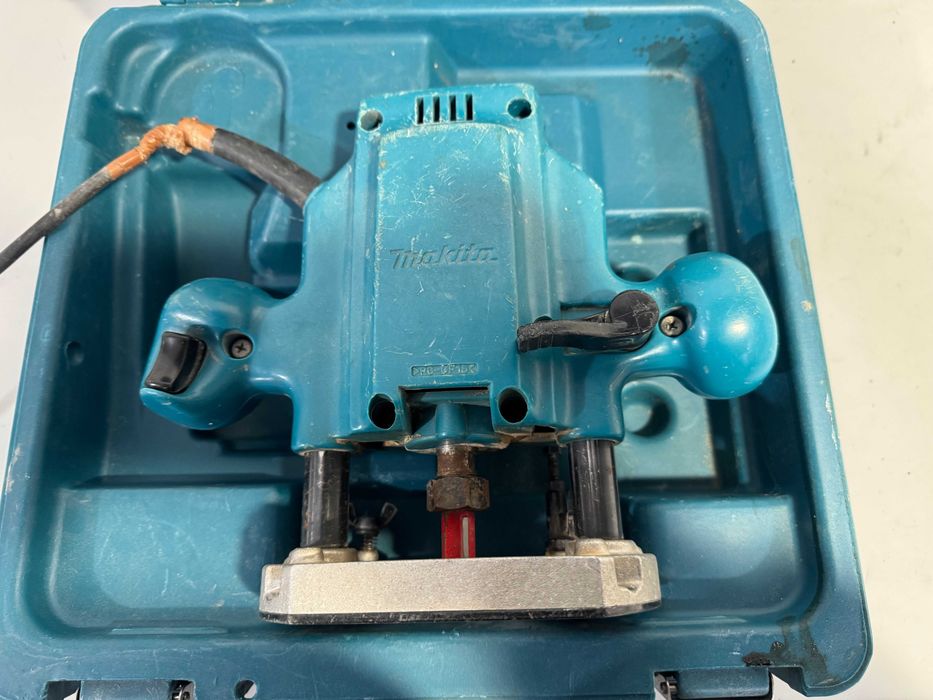 Оберфреза - Makita 860 W/110 V / 6mm