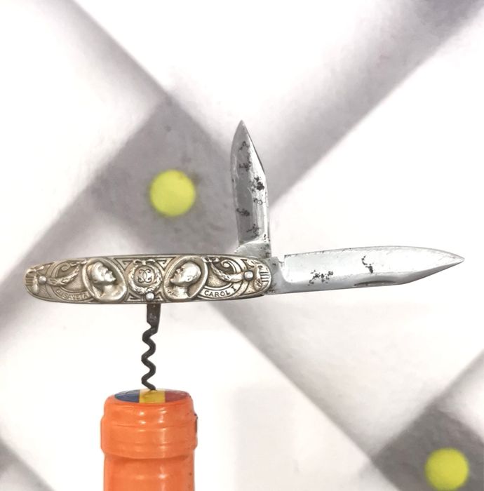 Briceag de colectie din argint cu Carol 1 si Elizabeta