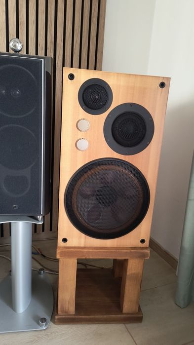 Vând boxe victor sx7ll