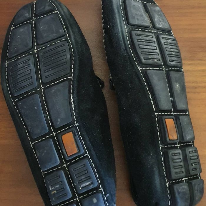 Замшевые лоферы Prada