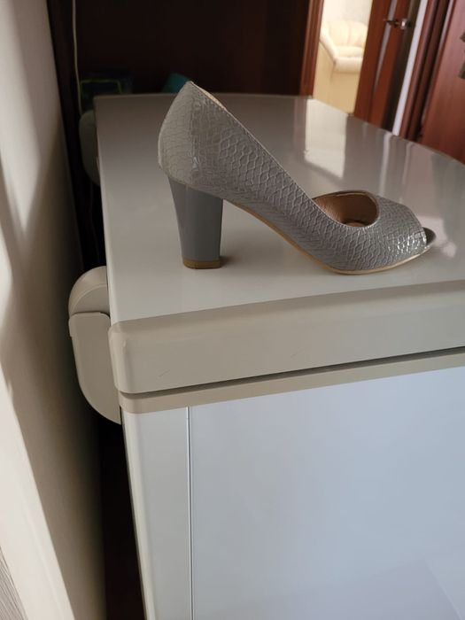 продам туфли, босоножки