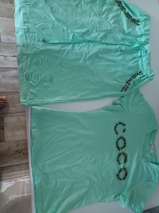 Продам вещи новые на девочку подростка