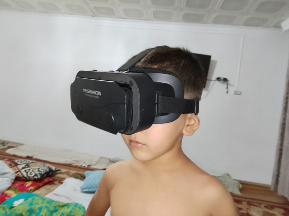 VR SHINECON черный цвет