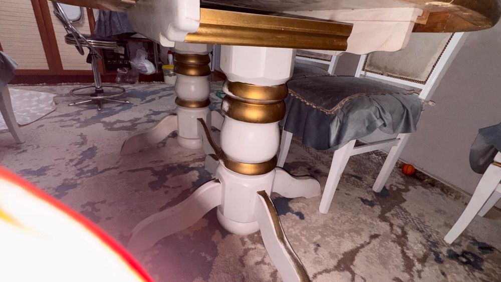 Продам стол кухонный