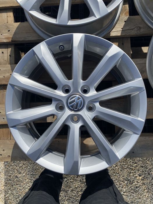 17 цола 5 х 112 мм Фолксваген Пасат , Голф , Туаран , VW