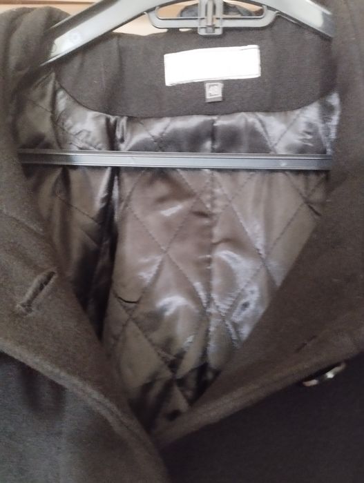 Пальто черное 50р