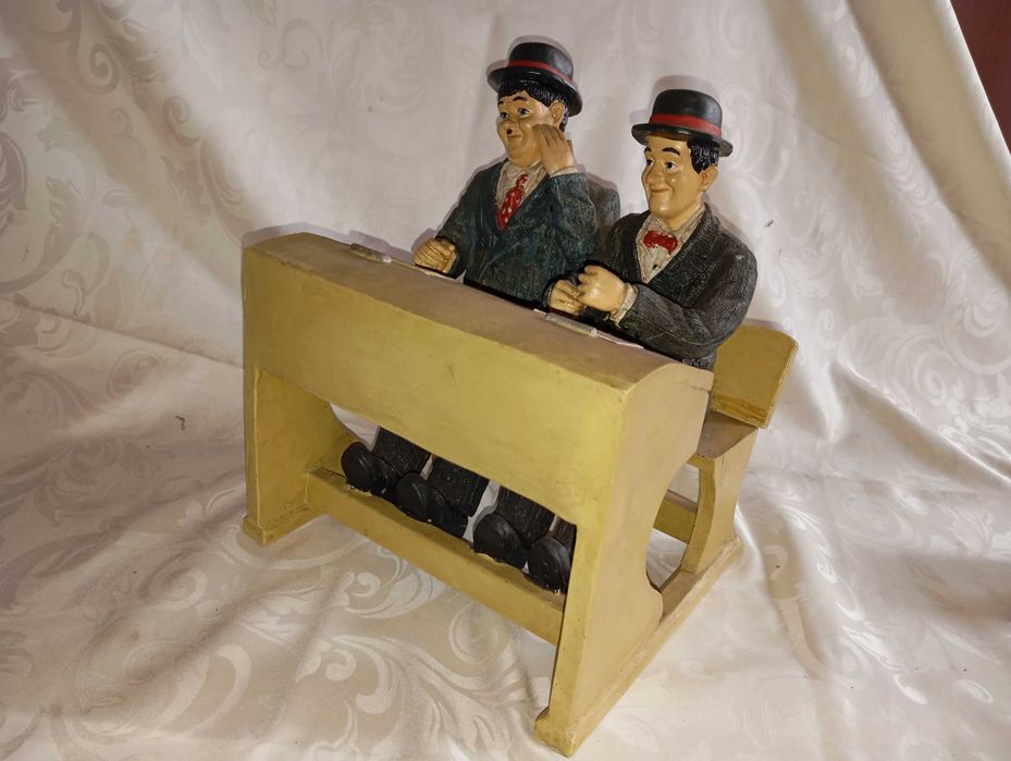 Statuetă Stan și Bran