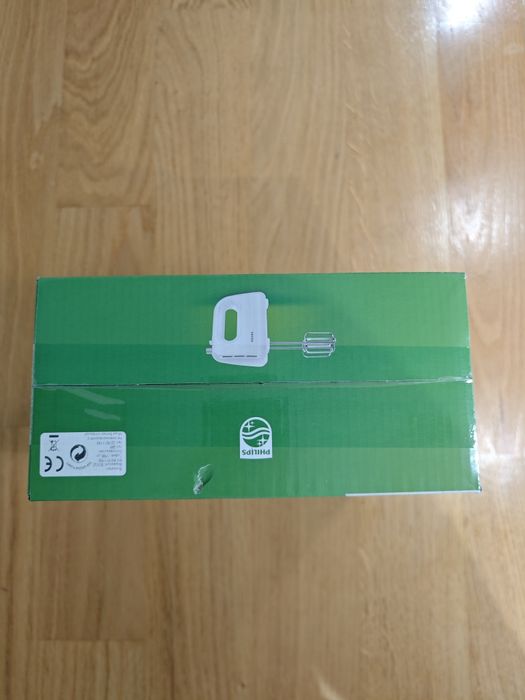 Продавам нов миксер philips HR3705/00, 300W, 5 скорости, турбо бутон