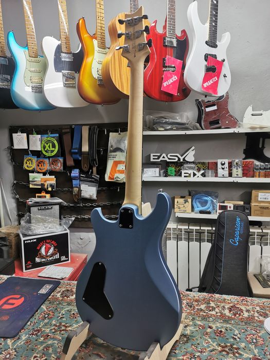 PRS CE 24, Standart электрогитара