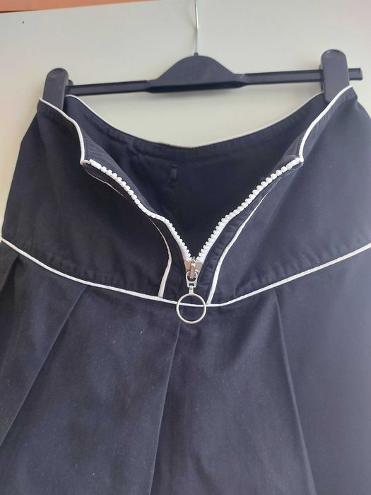 Фетиш стил  спортна пола с паднала талия размер Л