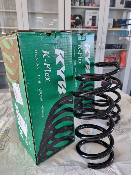 Пружины новые задние