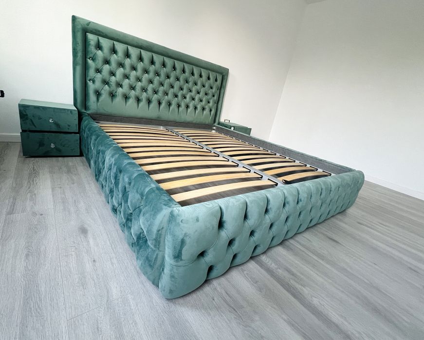 Paturi tapitate la comanda