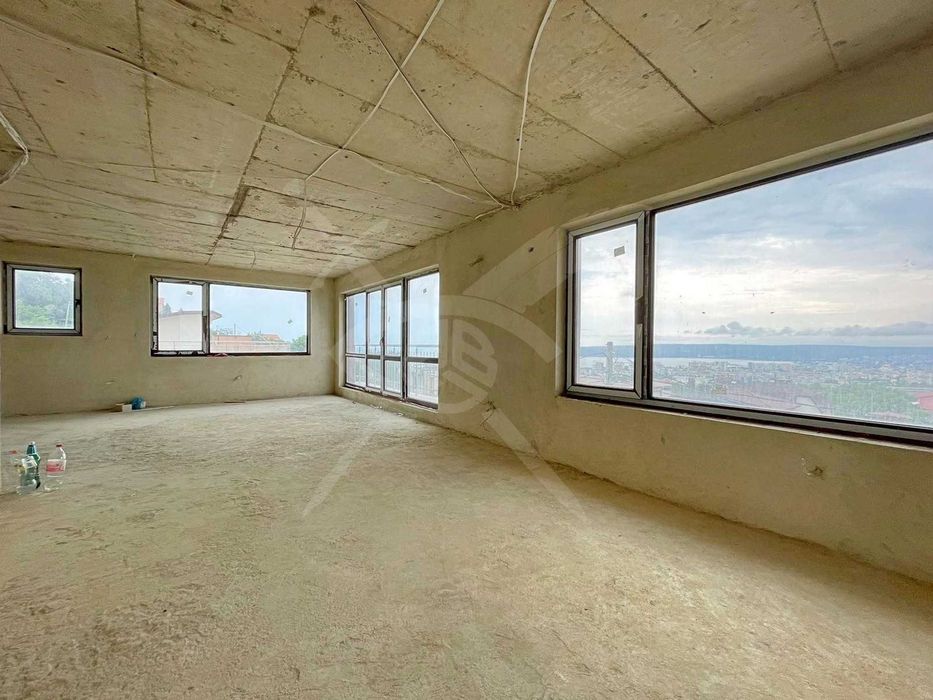 Продава се Къща в Варна, м-т Сотира - 540 кв.м за 834 €/кв.м - Снимка #5