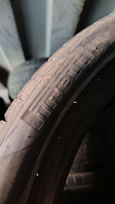 225/40/18 пирелли новые пара