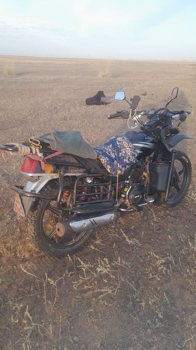 Мотоцикл сузуки 200 куб