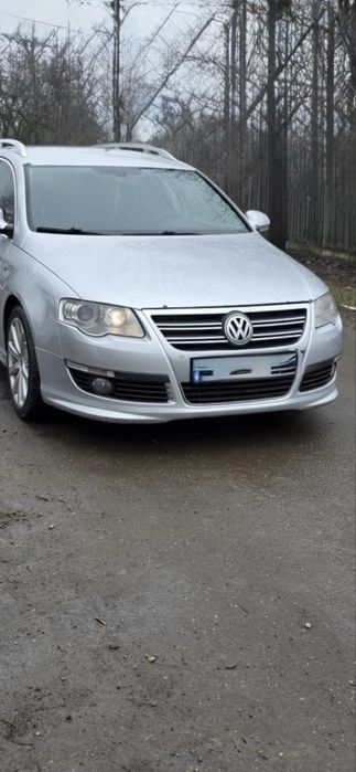 Grila cu emblema cu senzori originala vw Passat B6 r-line