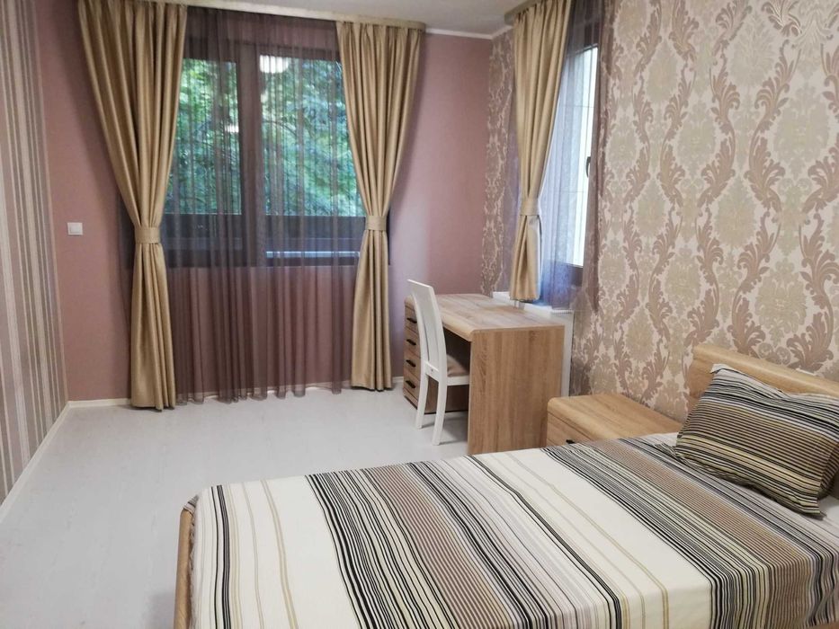 Дава се под наем Тристаен апартамент в София, Изток - 105 кв.м за 1186.77 € - Снимка #10