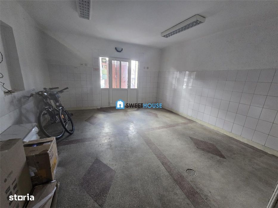 Casa de vanzare+ Spatiu comercial cartier Galati