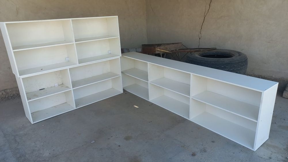 Магазинные полки