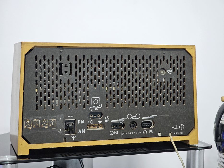 Radio vintage Aristona SA135A/01 -pe lampi- Functional-Anii '60