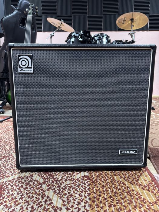 Продавам бас комбо Ampeg