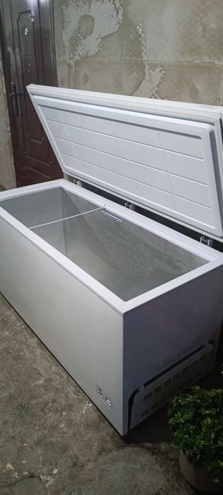 Продам морозильник 450л