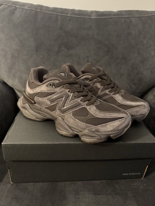 Adidasi New Balance 9060 maro