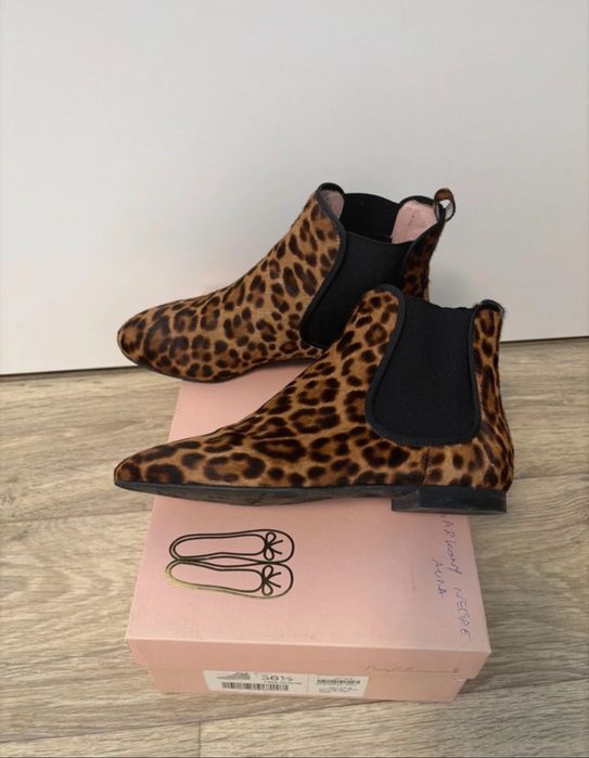 Pretty Ballerinas ghete scurte animal print, piele naturală, aspect par animal, marimea 36 fabricate in Spania