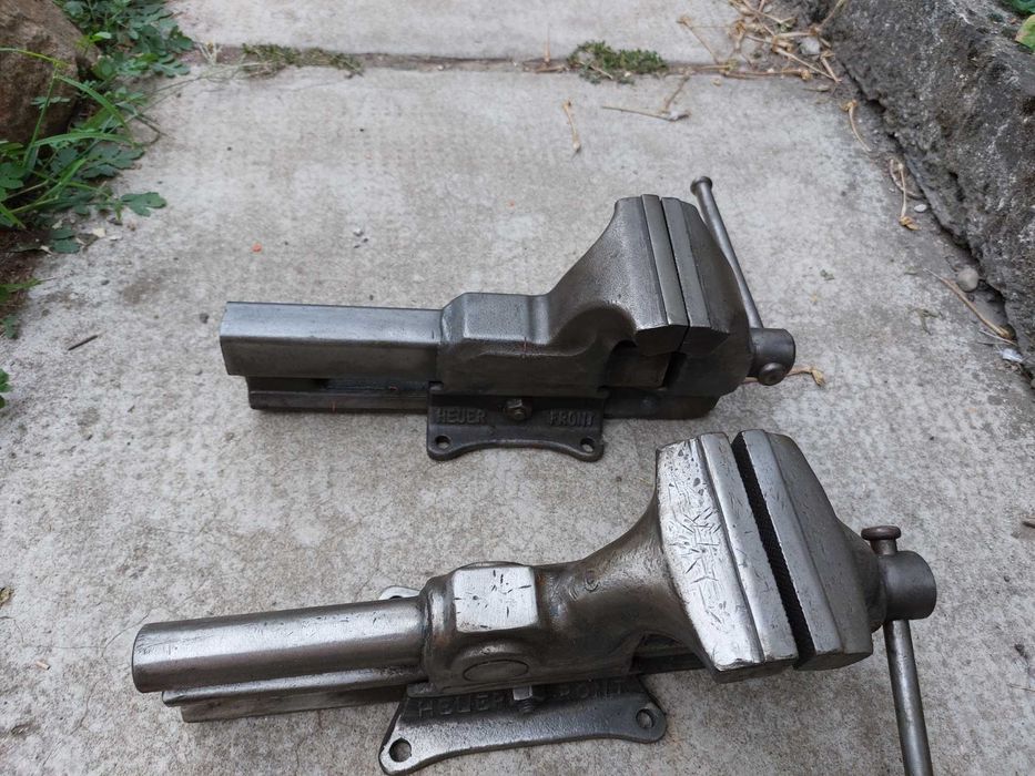 Menghina Heuer Front Veche