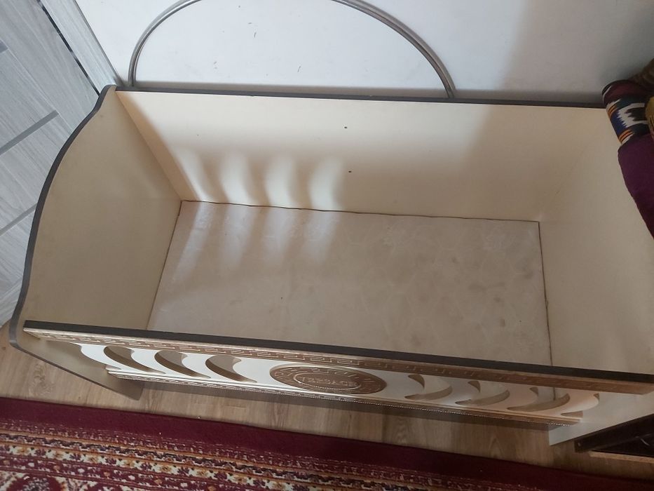 Каравотчо сотилади