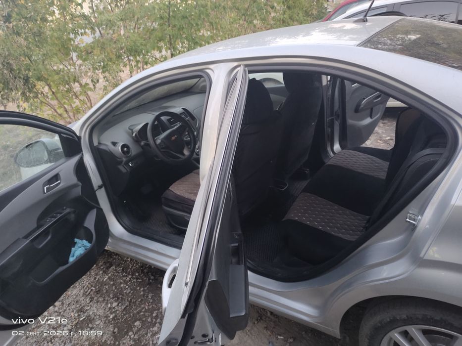 Срочно продаю машину автомат