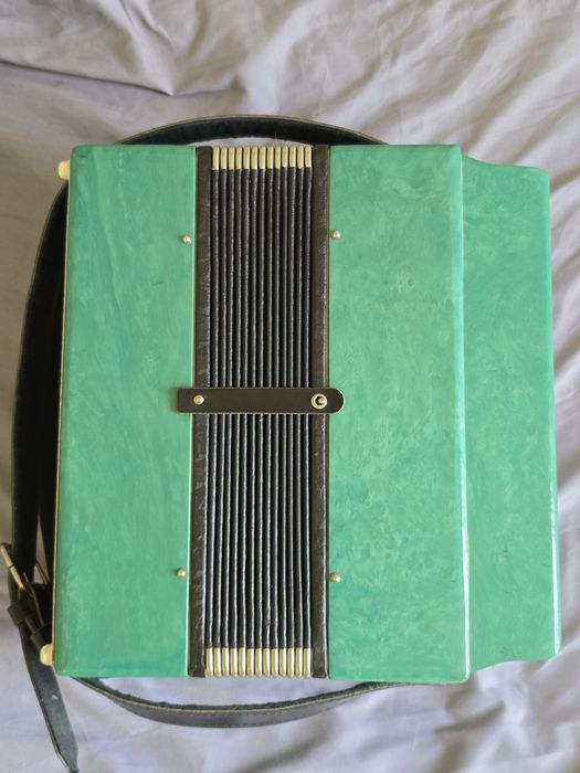 Гармонь Кубань, зеленая