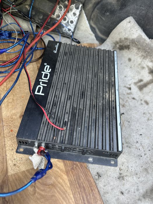 Усилител quatro 4 каналный