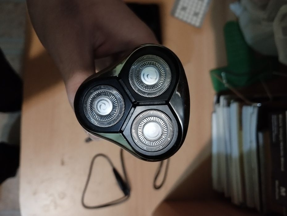 Мужская электробритва