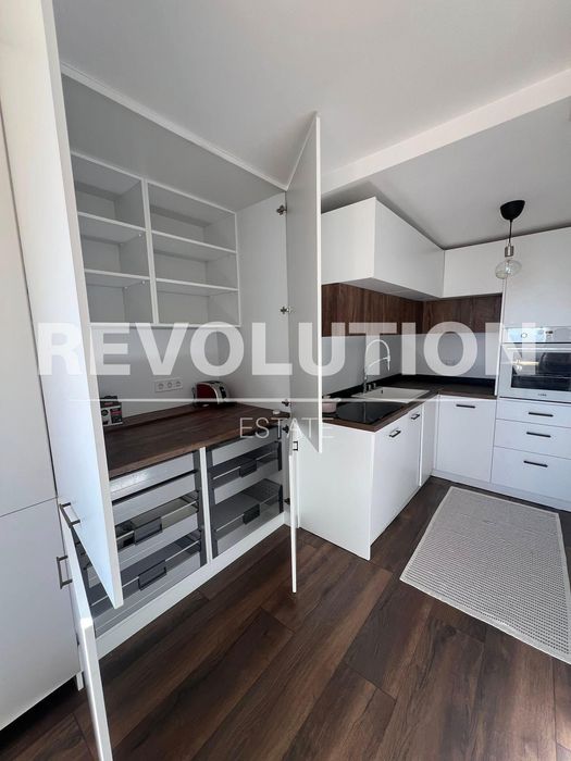 Дава се под наем Тристаен апартамент в Варна, ХЕИ - 80 кв.м за 698.19 € - Снимка #4