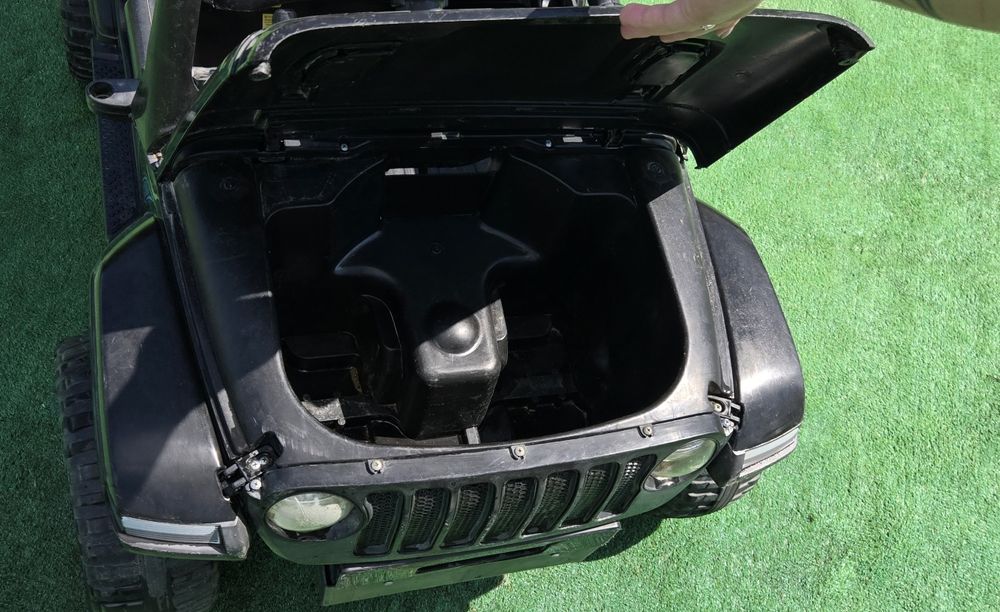 Jeep rubicon electric pentru copii