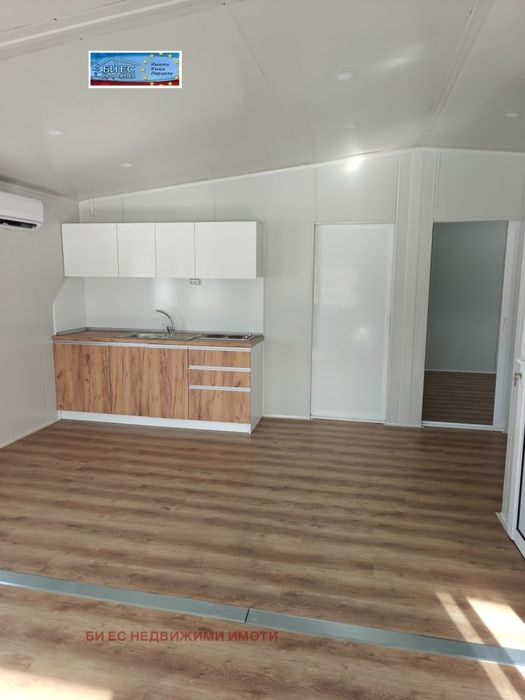 Къща в с. Рельово 68 m² и двор 4000 м²