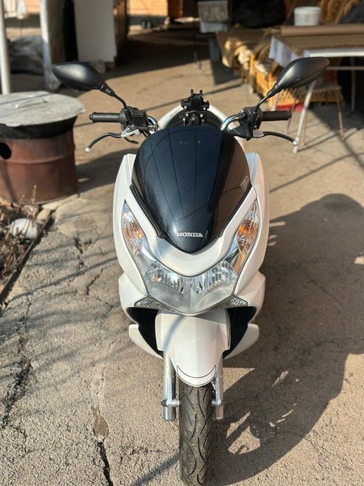 Продам Honda pcx 125